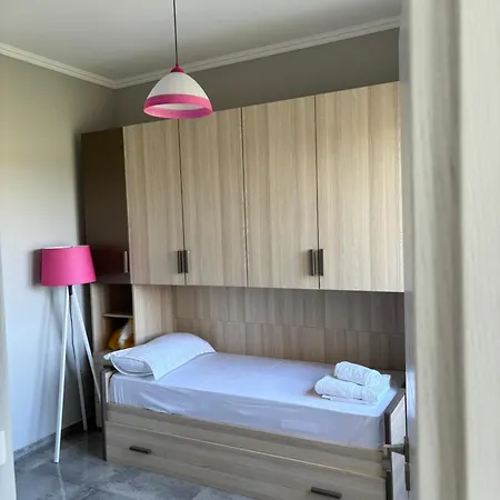 Emma's * Tirana